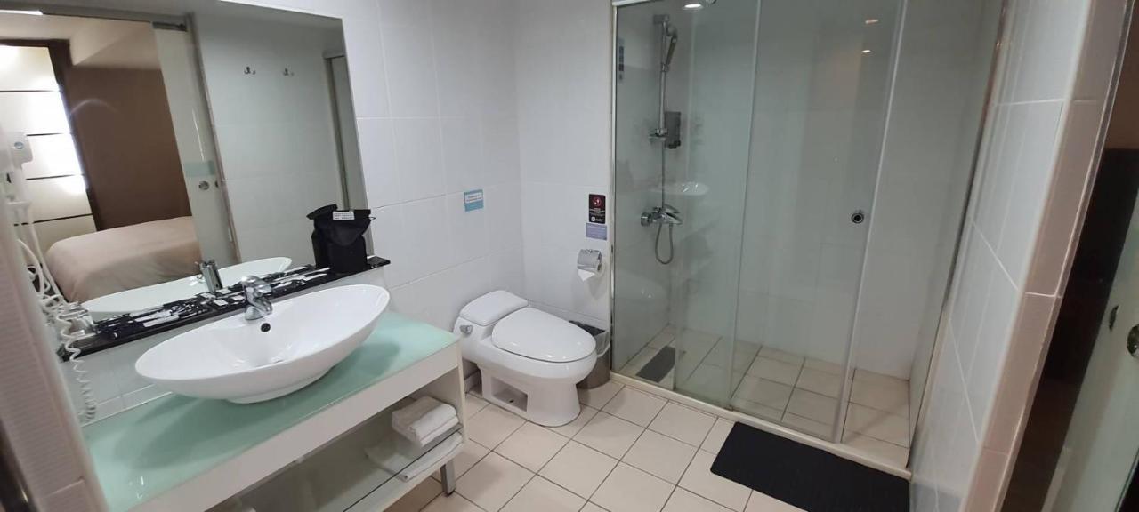 Tapeng Bay Holiday Hotel Donggang Extérieur photo