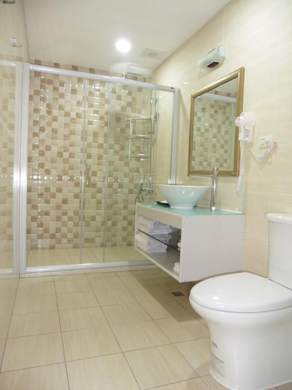 Tapeng Bay Holiday Hotel Donggang Extérieur photo